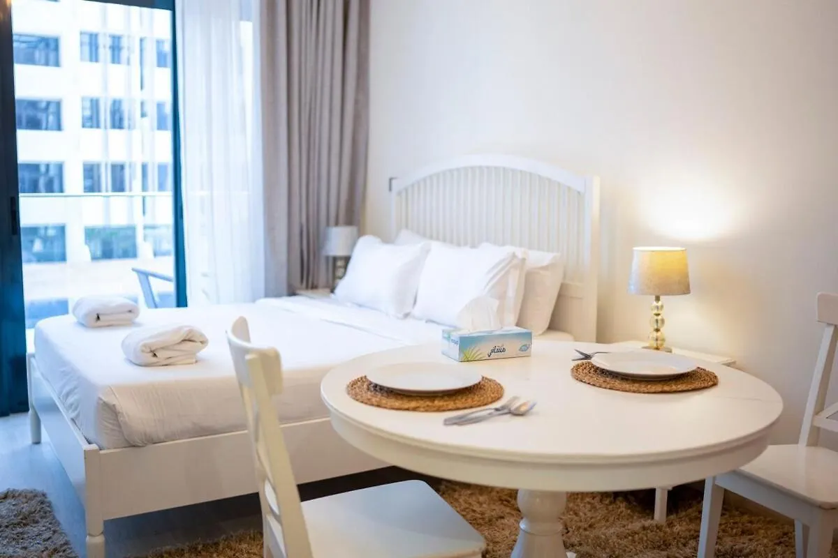 Aws Holiday Homes - Cozy Studio In Azizi Riviera Dubai